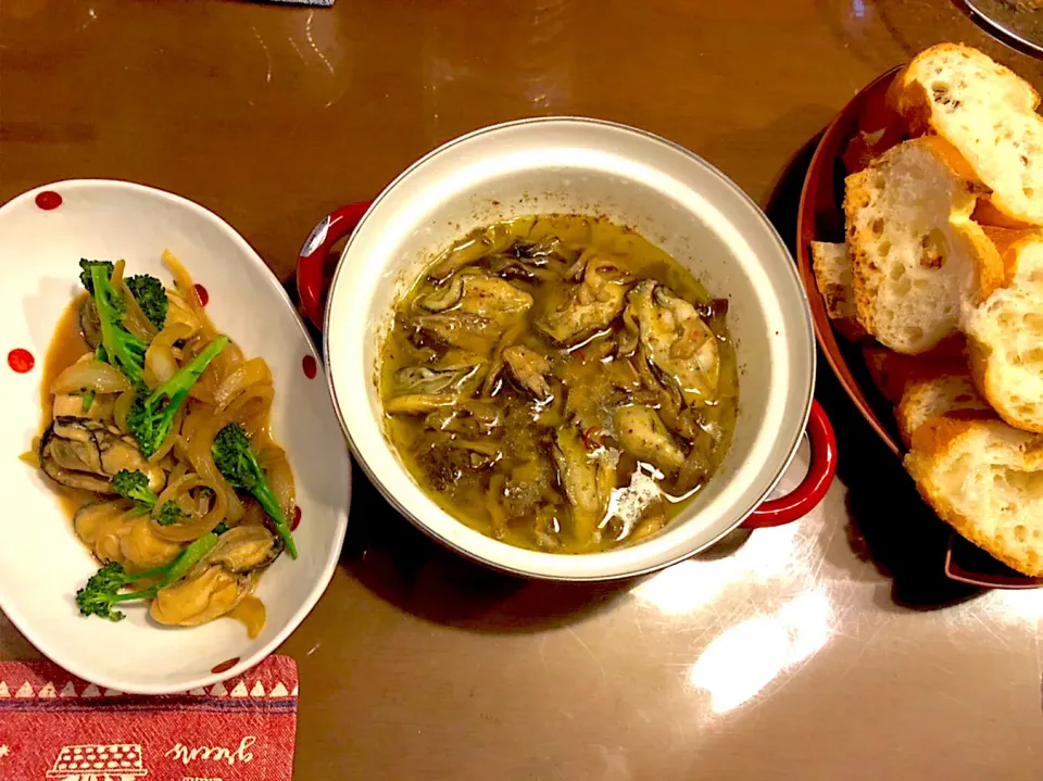 Snapdishの料理写真:2021.4.13＊牡蠣と舞茸のアヒージョ＊牡蠣のバター醤油炒め＊|rinrin*mama*さん