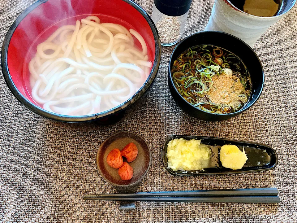 休日の朝ご飯は、朝うどん。|yokoさん