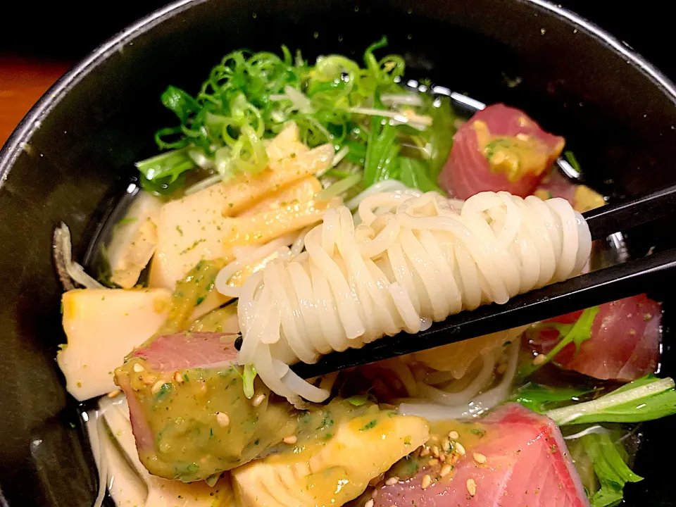 Snapdishの料理写真:新筍と鰤の木の芽味噌そうめん|半田手延べそうめんの店 阿波や壱兆さん