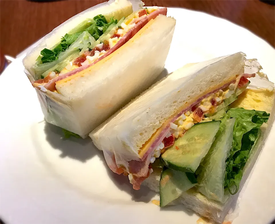 ハムと野菜のたまごサンド＠星乃珈琲店|toshi,I🍴さん