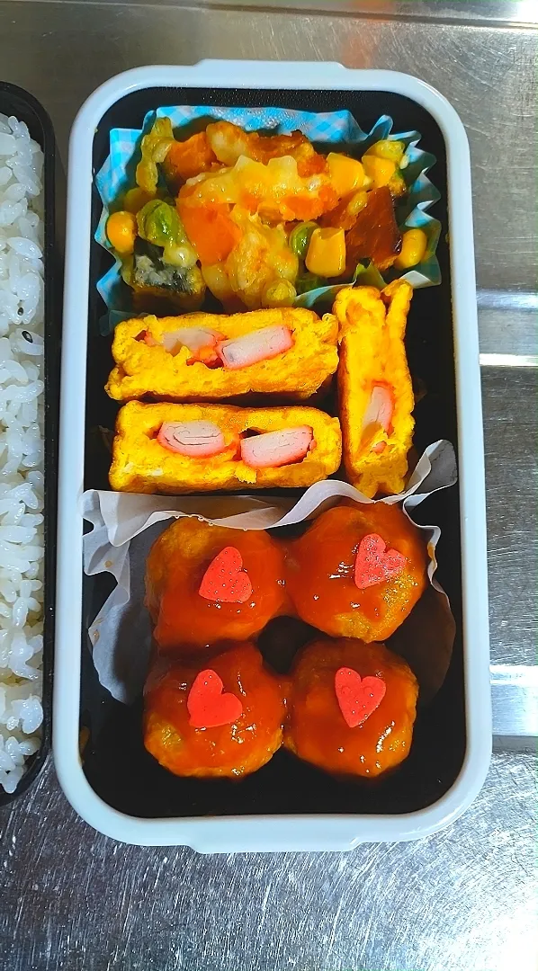 旦那弁当　2021/4/14

ミートボール
カニカマの玉子焼き
かぼちゃとベジのマヨチーズ焼き|ユキヨメ♪さん