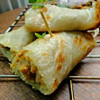 Snapdishの料理写真:chicken pratha roll|zoyamalikさん