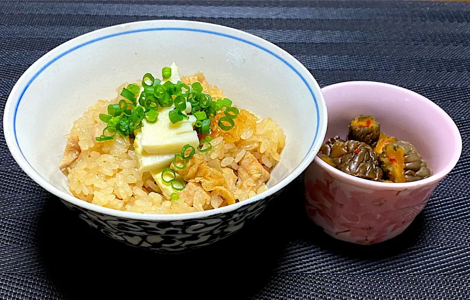 いっちゃんさんの料理 筍ご飯&筍とスナップエンドウの炒め物✨筍足りなかったので、スナップエンドウの炒め物はまた今度🥲|acoさん