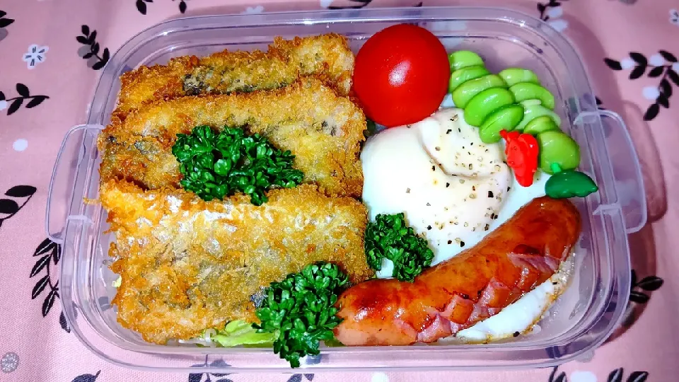 鯵フライ弁当🐟🌼|オレンジチョコさん