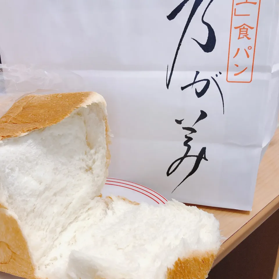 乃がみのパンをいただきました🍞🤤|いぬこさん