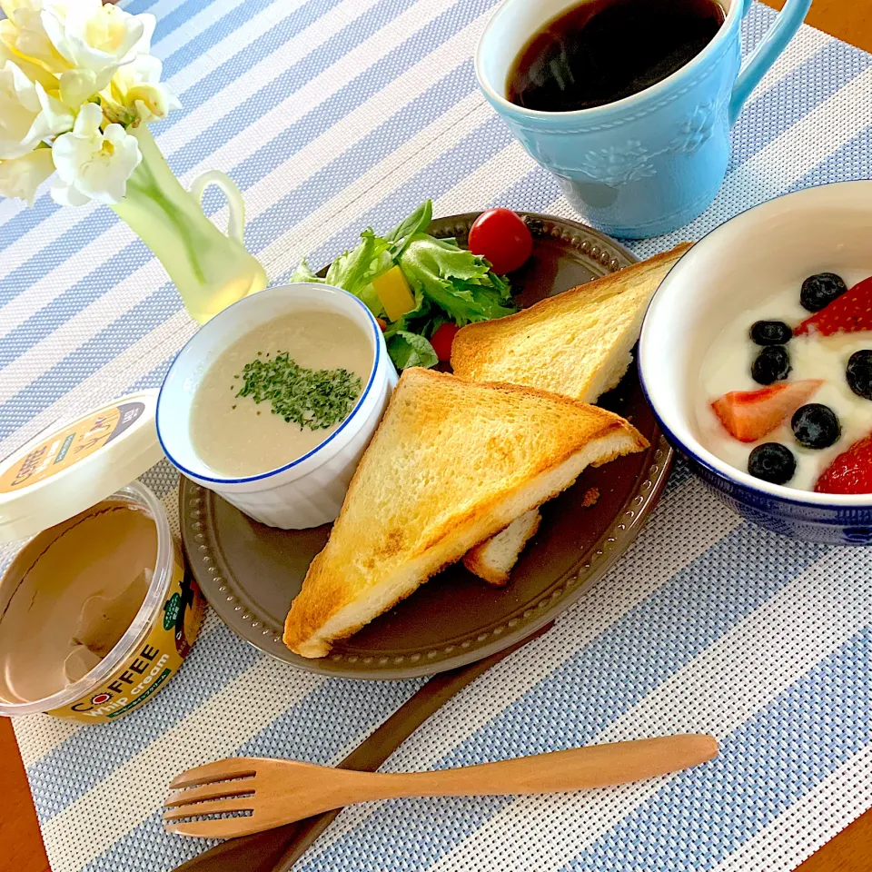 🍞いつものワンプレート朝ごはん🍞|あっちゃんさん