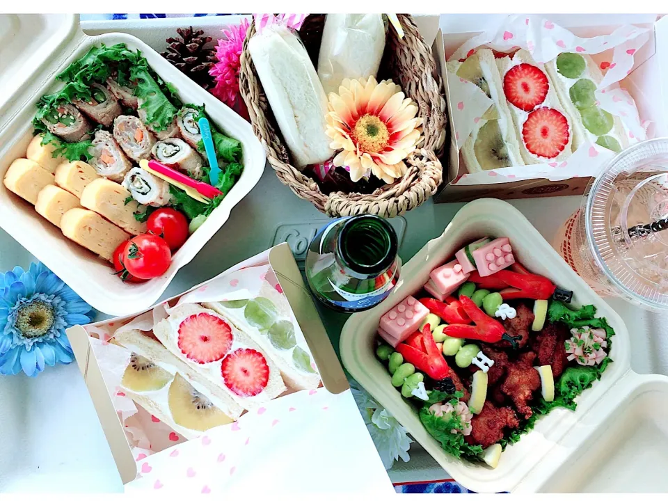 Snapdishの料理写真:お花見弁当🌸|はる꒰(๑´•.̫ • `๑)꒱さん