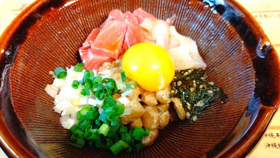 海鮮ばくだん月見納豆