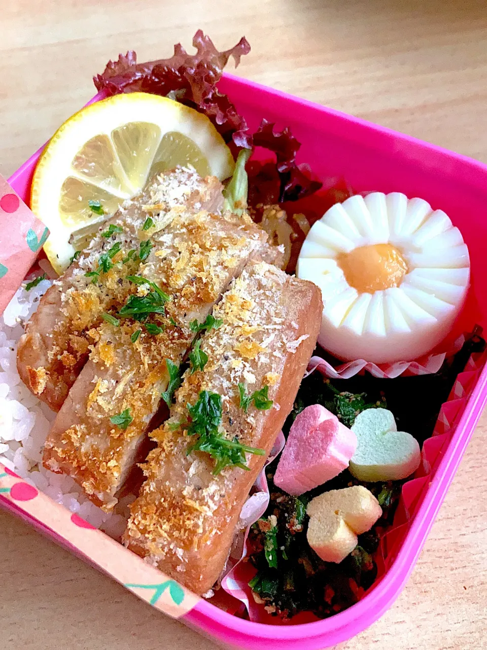 サラダシーチキンのパン粉焼き弁当🌸|matumotommさん