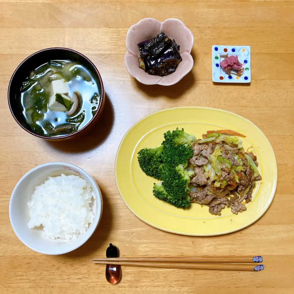 春キャベツと豚肉の甘辛炒め🥬|ちゃみこさん