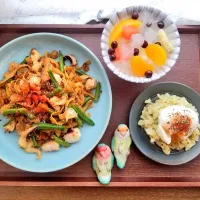 Snapdishの料理写真:豆腐皮のパッタイ風
エスニックポテサラ
みつ豆|ひなさん