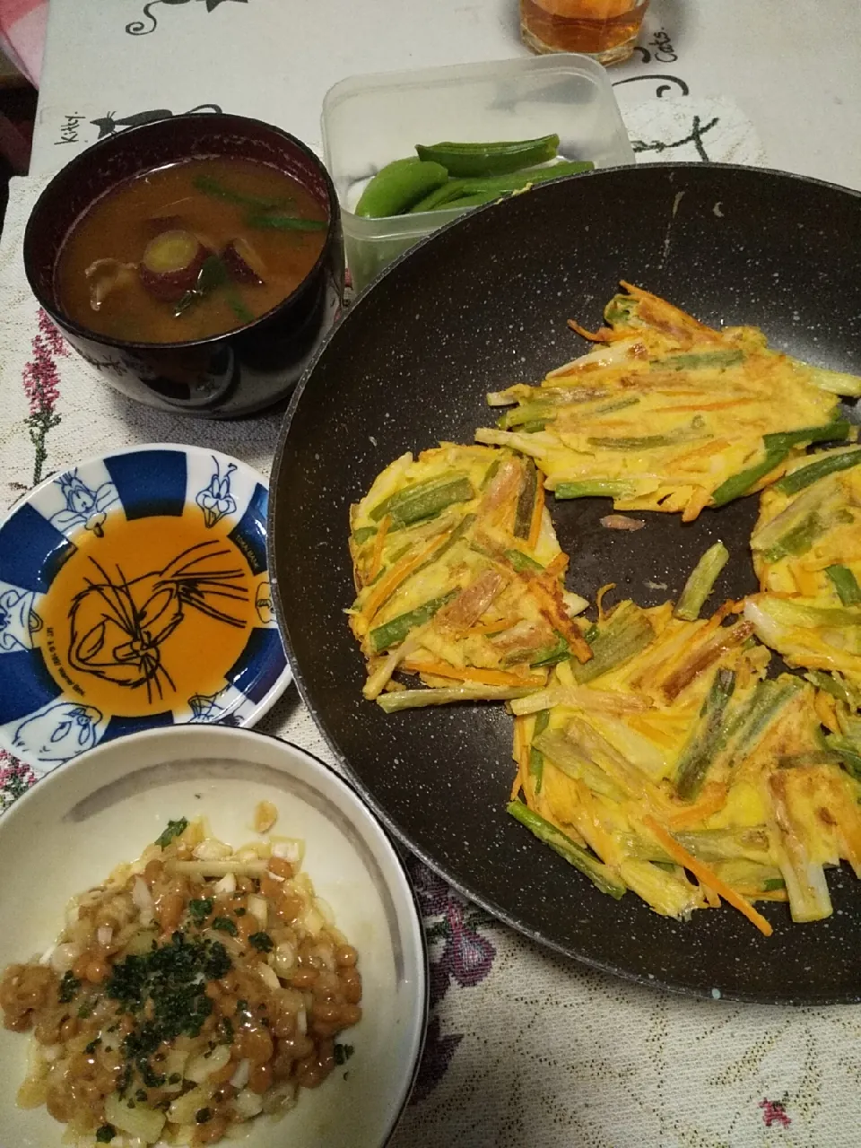 今日のご飯
※わけぎ(エシャレット)と新人参のチヂミ～おからパウダーと米粉
※エシャレット納豆
※さつま芋と葉たまねぎのお味噌汁
※スナップエンドウ|れあMIXさん