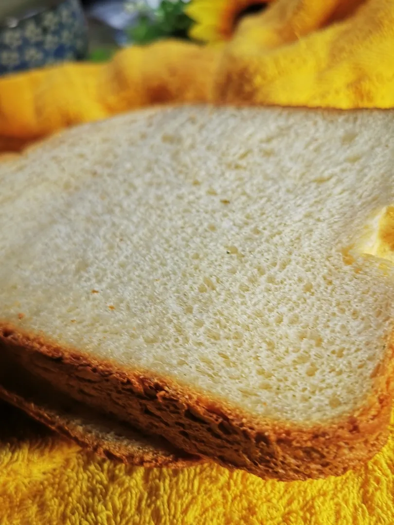 Snapdishの料理写真:真鯛塩入れて食パン🍞焼きました👌
|ペンギンさん