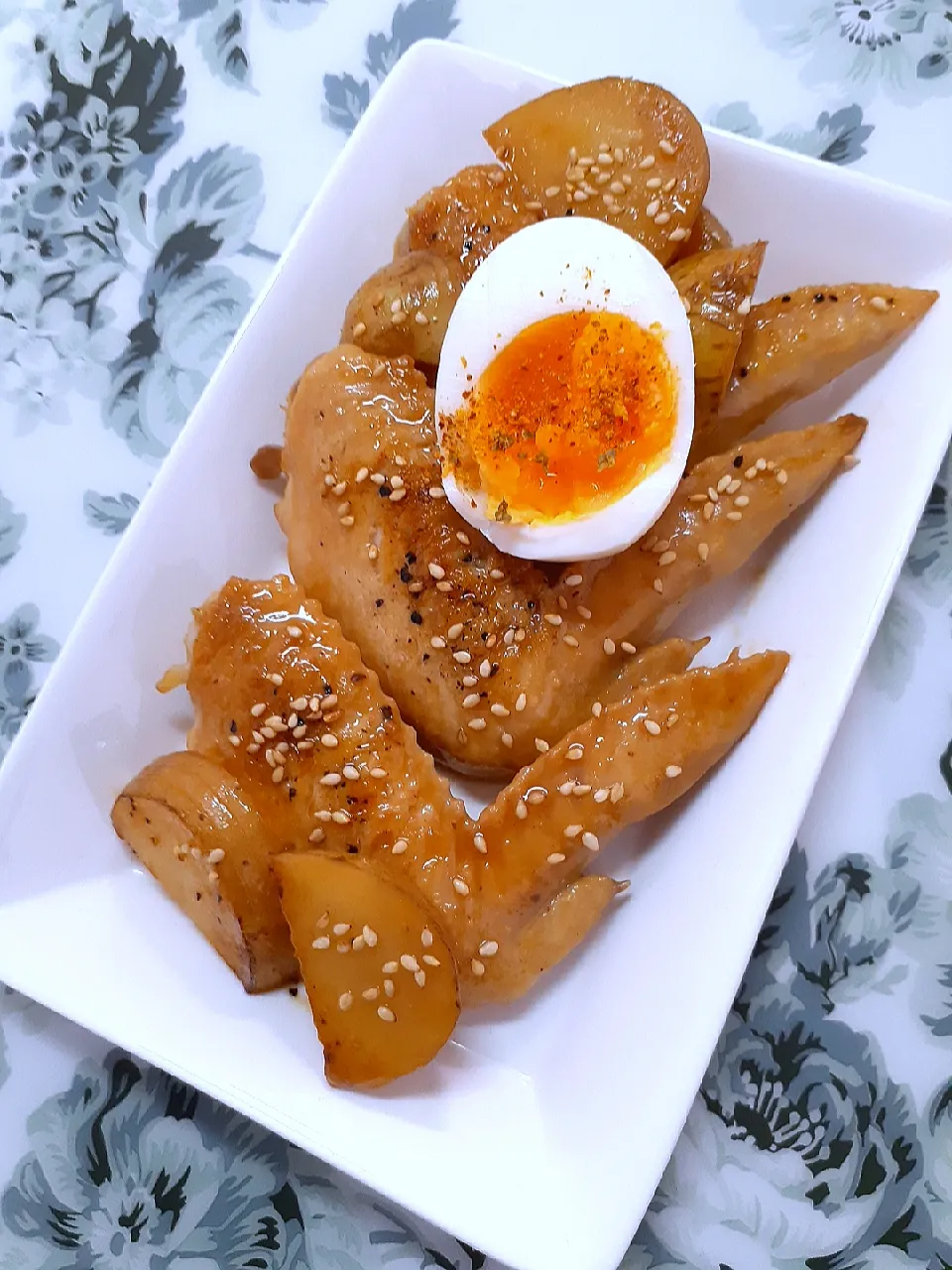 🔷🐓手羽先と🥔新じゃがの甘辛煮🔷|@きなこさん