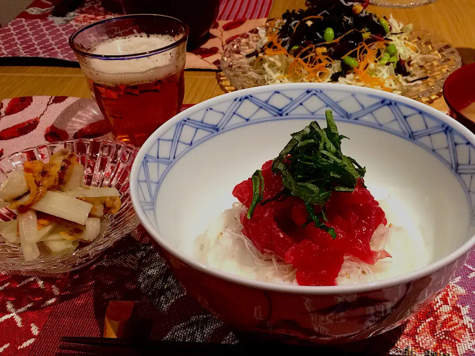 Snapdishの料理写真:鮪中落ち山かけ丼|Saori.Sさん