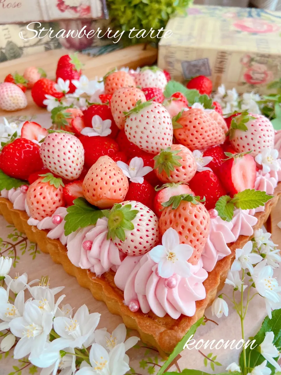 Snapdishの料理写真:苺だらけタルト🍓🍓|kononon♡*゜さん