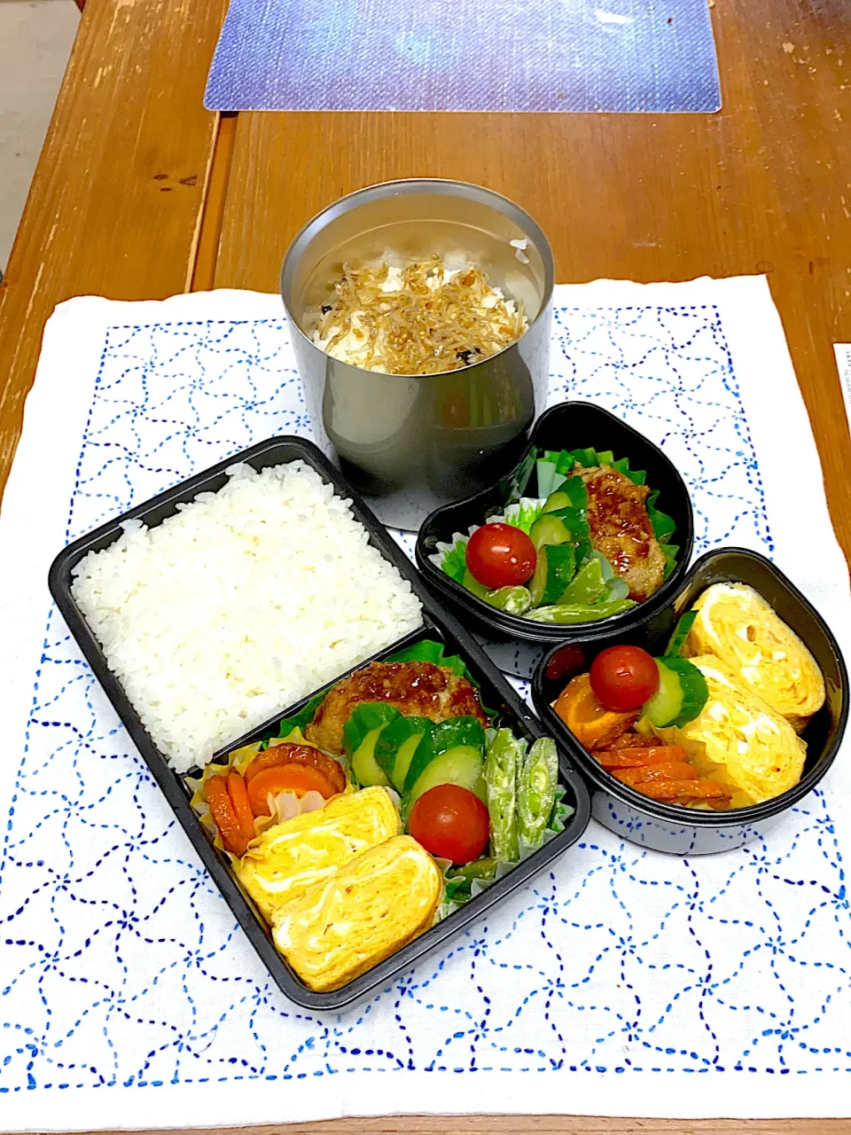 Snapdishの料理写真:4月19日月曜日ハンバーグ弁当|アッキーさん