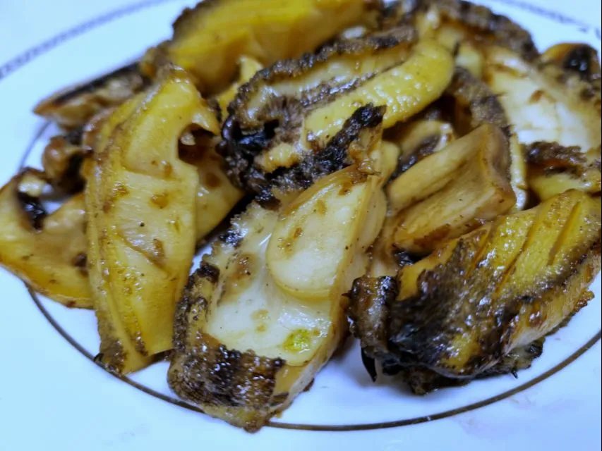 saute abalone is garlic butter|steven z.y.さん