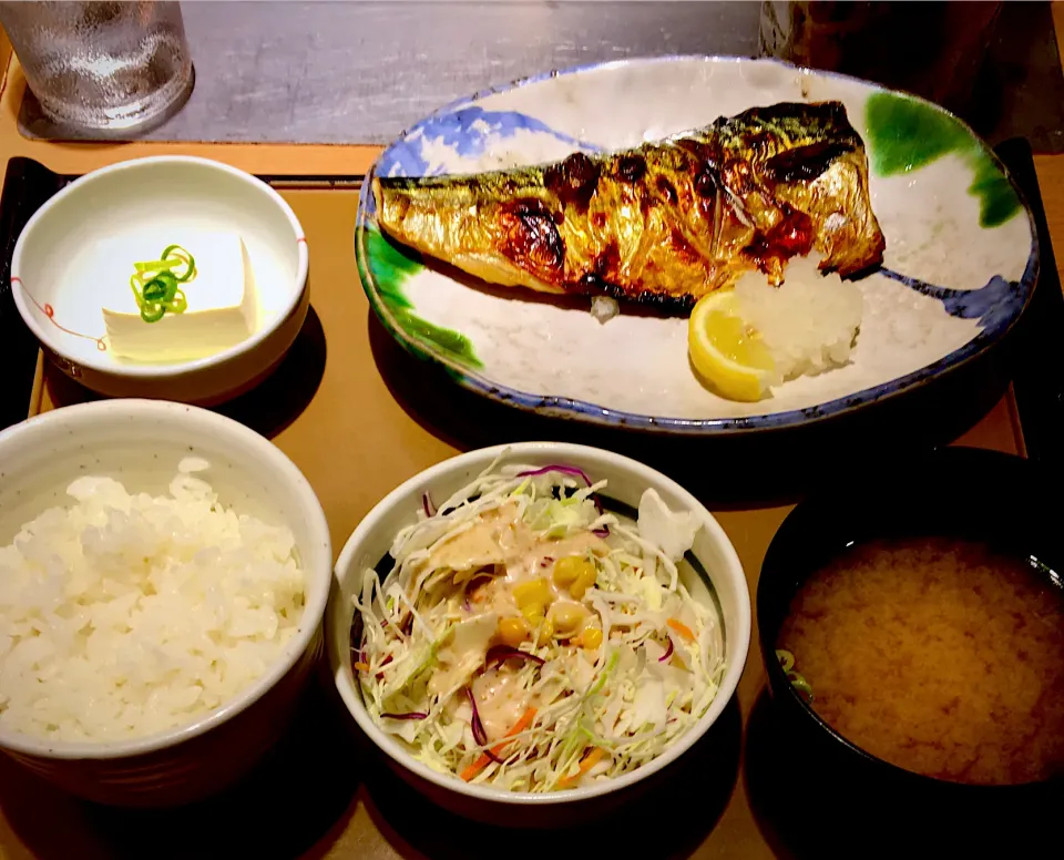 鯖塩焼き定食+野菜サラダ|mottomoさん