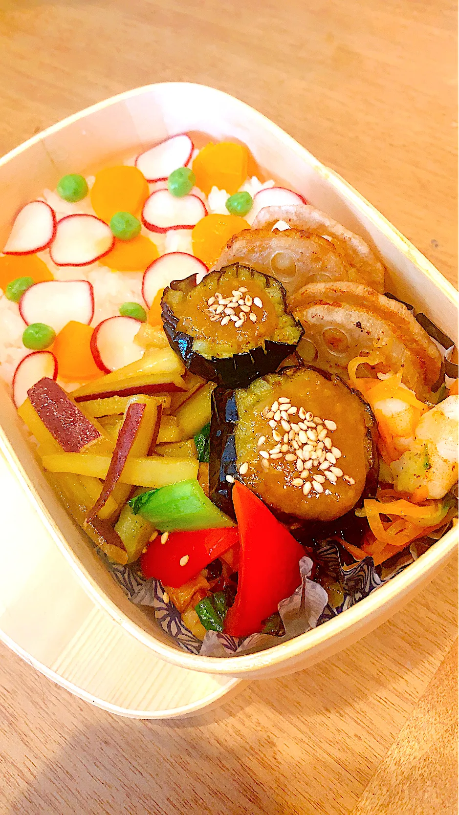 春の弁当|MOMINOKOさん