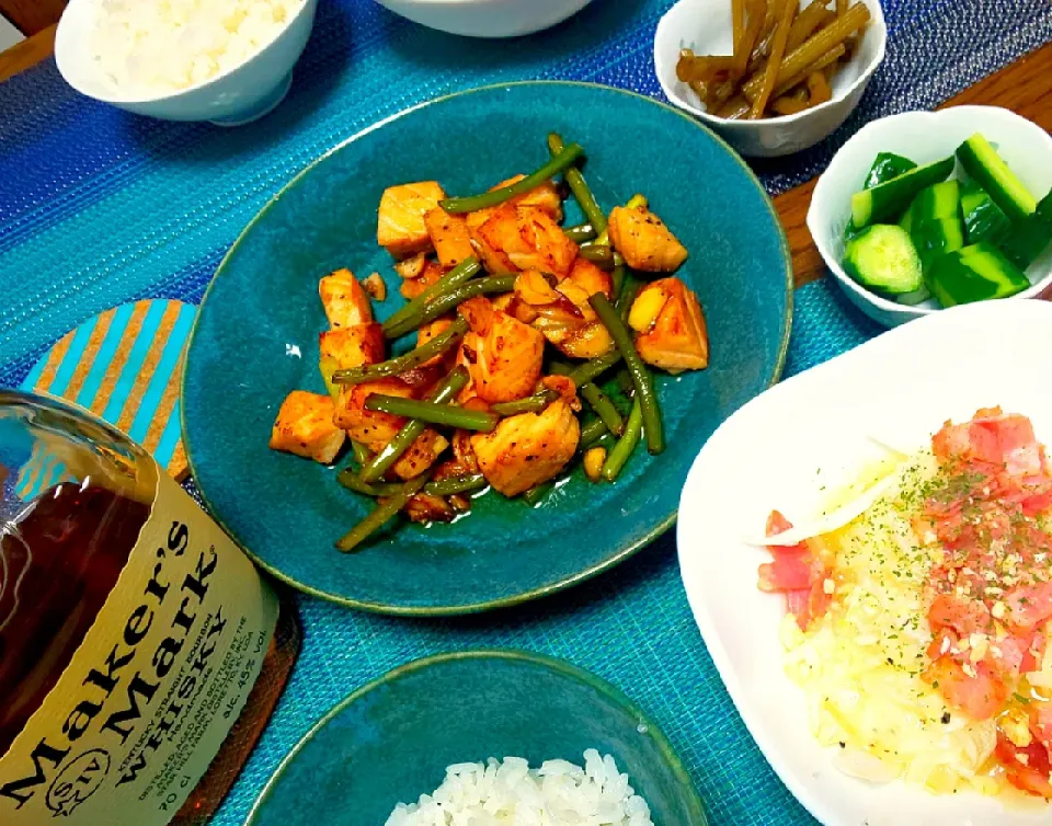 ◇サーモンとにんにくの芽のバター醤油炒め
◇新玉ねぎとベーコンのマリネ
◇きゅうりのぬか漬け
◇ふき煮|ぶるー子さん