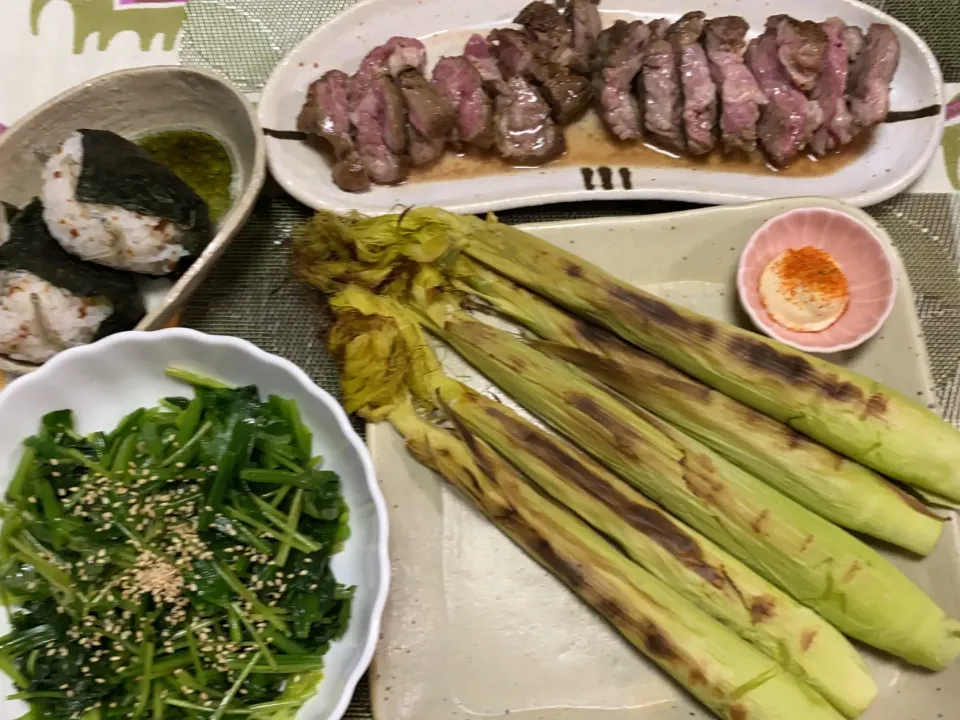 Snapdishの料理写真:ラム肉ロースト、ベビーコーン焼き、ほうれん草とみつばのごまポン|peanutsさん