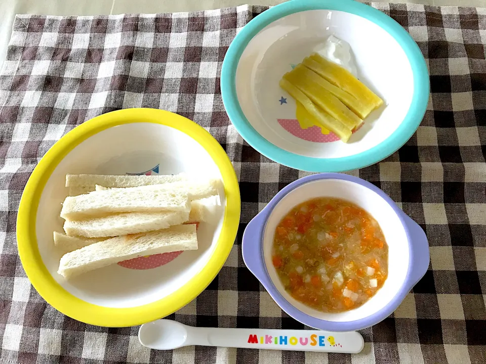 【離乳食】食パン、さつまいも、野菜ととりささみ|sayaさん