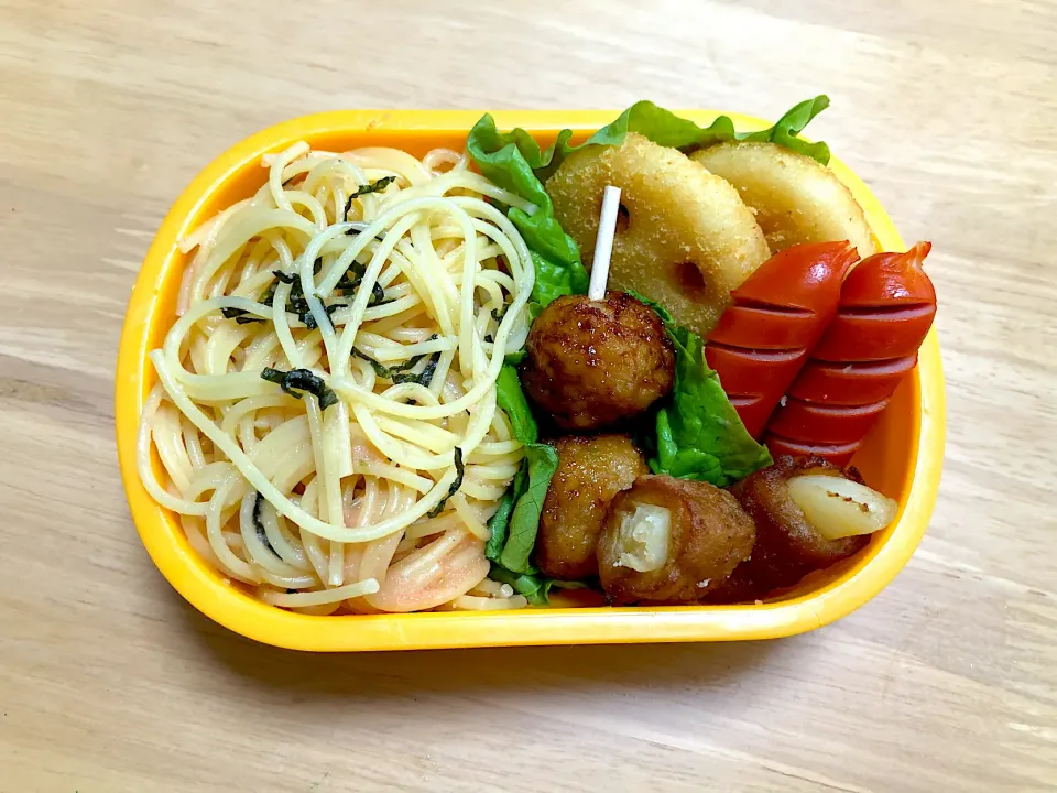 Snapdishの料理写真:たらこパスタ弁当|SAKIさん