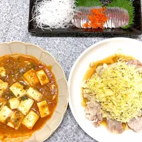 Snapdishの料理写真:ポン酢豚しゃぶサラダ.刺身、麻婆豆腐|risa1022さん