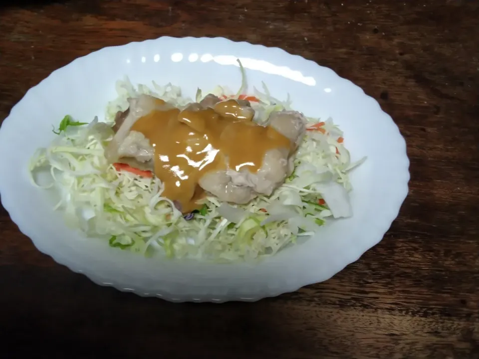 レンチン蒸しのチキンに芝麻醤のたれをかけました😊|にんにくと唐辛子が特に好き❤️(元シャリマー)さん