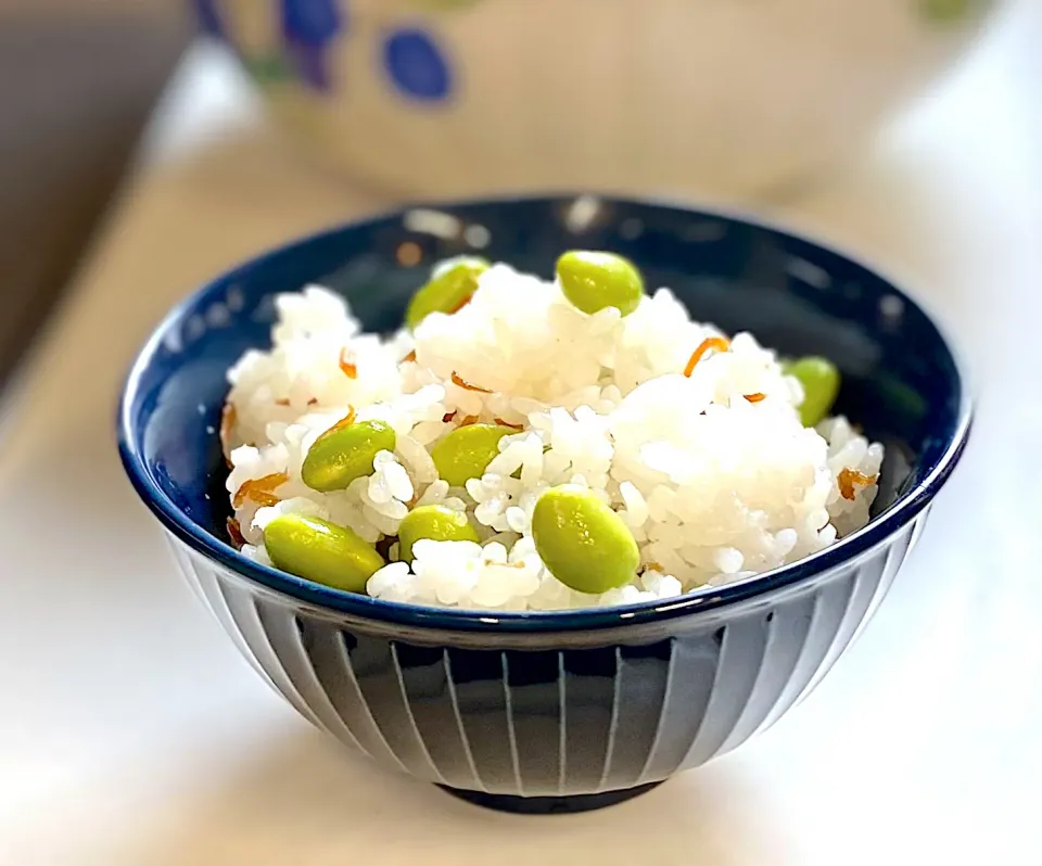 Snapdishの料理写真:枝豆とちりめん山椒のご飯|かっちゃん杉さん