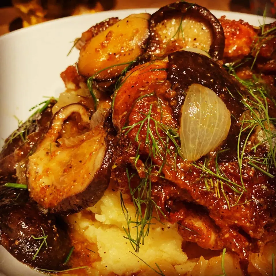 Dry Rub Cajun Chicken oven roasted then finished in A dill & butter sauce with flat top mushrooms & Onions 🧅 #Cajunchicken  #chefemanuel #homecooking #ilovecoo|Emanuel Hayashiさん