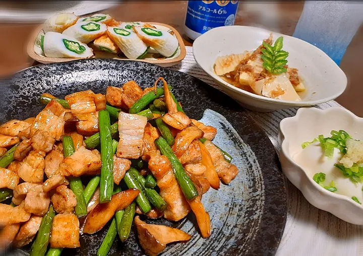 ニンニクの芽と豚バラ
　オイスターソース炒め🐽
筍土佐煮|びせんさん