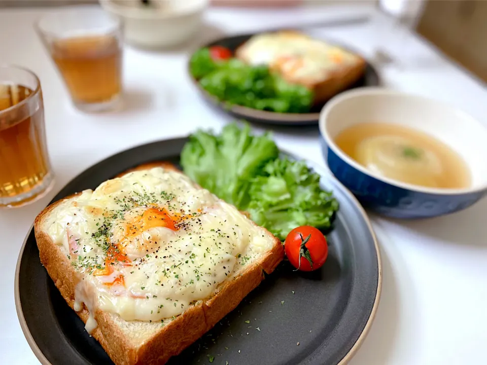 生食パンでクロックマダム|はる꒰(๑´•.̫ • `๑)꒱さん