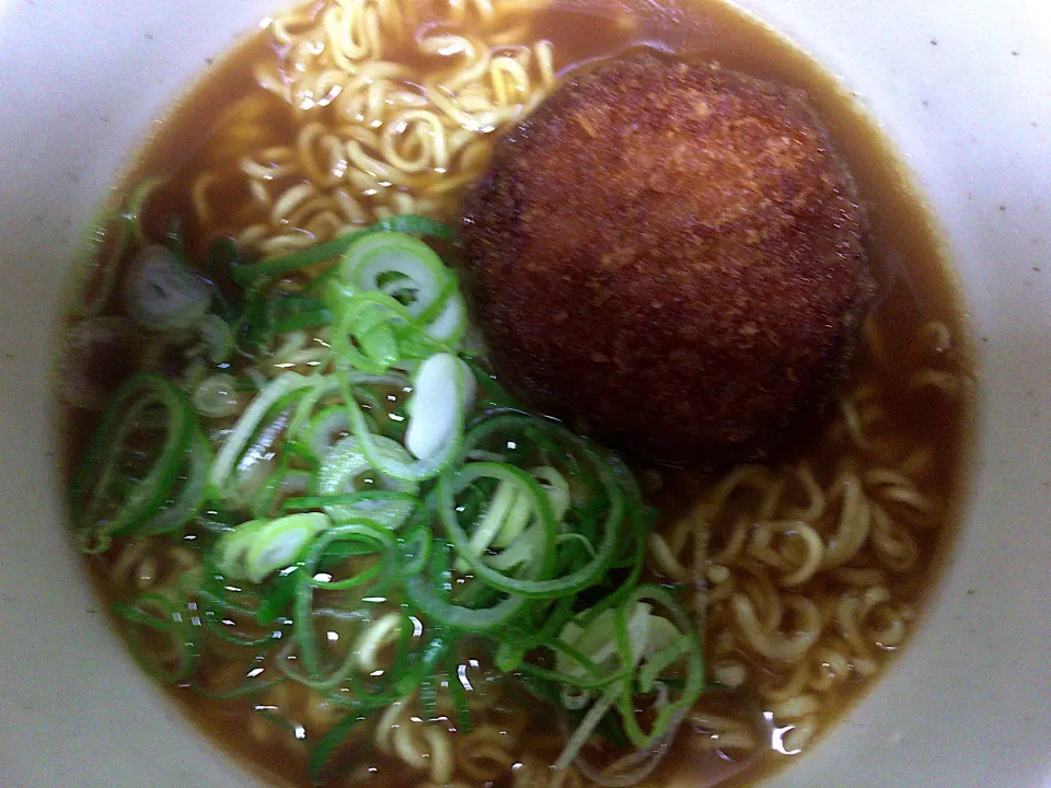 赤味噌醤油ラーメン(ハムカツ)|ばーさんさん