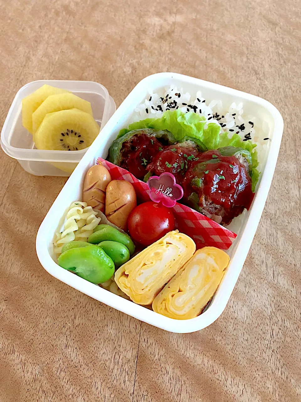 Snapdishの料理写真:ピーマンの肉詰め弁当|Sakikoさん