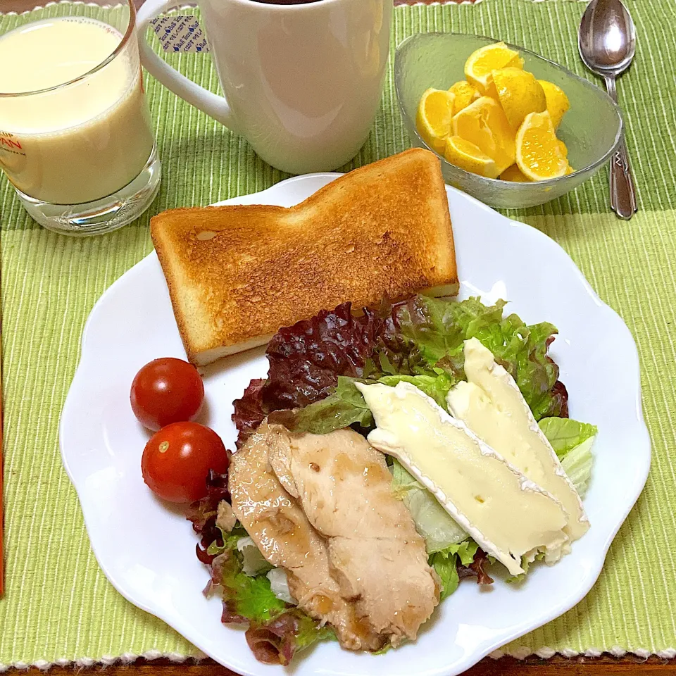 パン🍞サラダ🥗湘南ゴールド🍊|みんみんさん