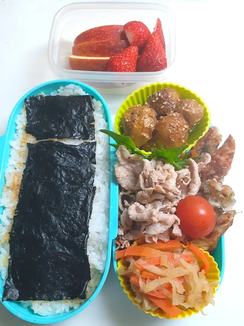 ☆中学生弁当☆のり弁、切干大根、豚しゃぶ梅和え、竹輪磯揚げ、ミニトマト、新じゃが甘辛、リンゴ、いちご|ｼｮｺﾗさん