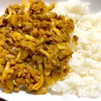 初めてキーマカレー作ってみたお🍛🥄|しゅんさん