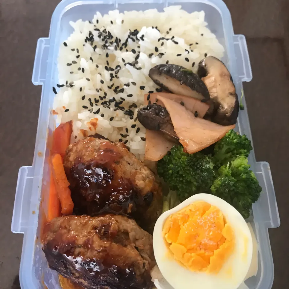 ハンバーグ弁当🍱|純さん