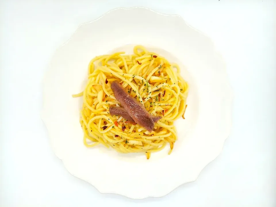 Spaghetti Aglio e olio with Anchovies|Sangyiさん