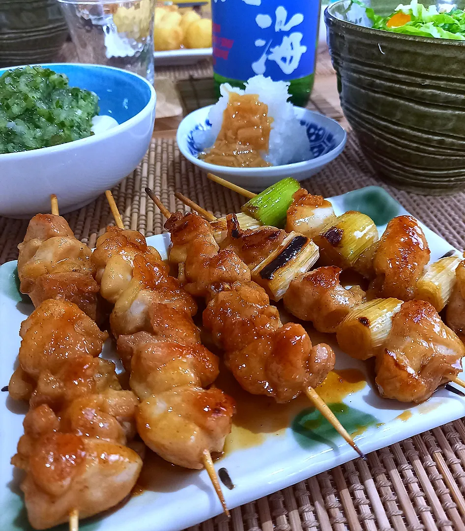 Snapdishの料理写真:焼き鳥で晩酌|ナオミさん