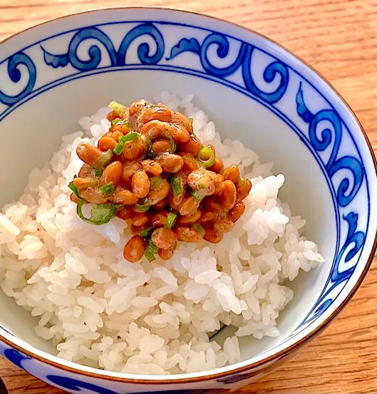 納豆で朝ごはん・・|ばくあんしゃさん