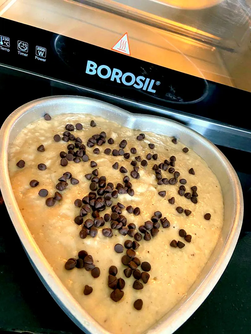 banana bread with choco chips ready to go in oven|Deepa Tiwariさん