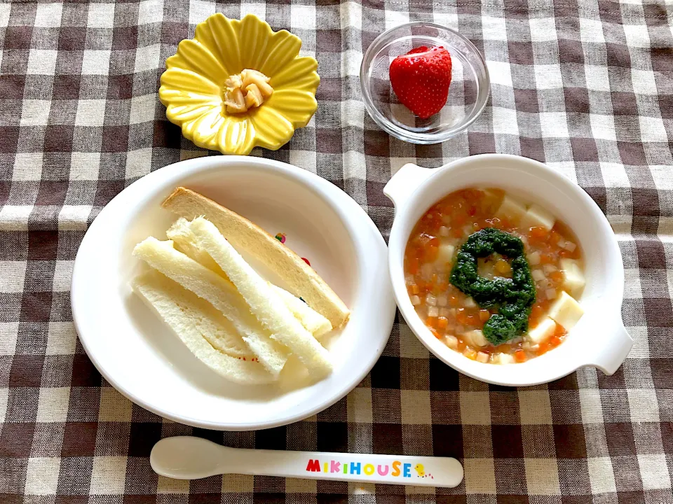 【離乳食】食パン、お野菜と豆腐、ホタテ、いちご|sayaさん