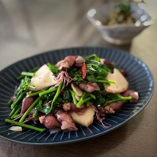 Yucca さんの料理 筍と菜の花とホタルイカのペペロンチーノ風 あい Snapdish スナップディッシュ Id Z5eaka