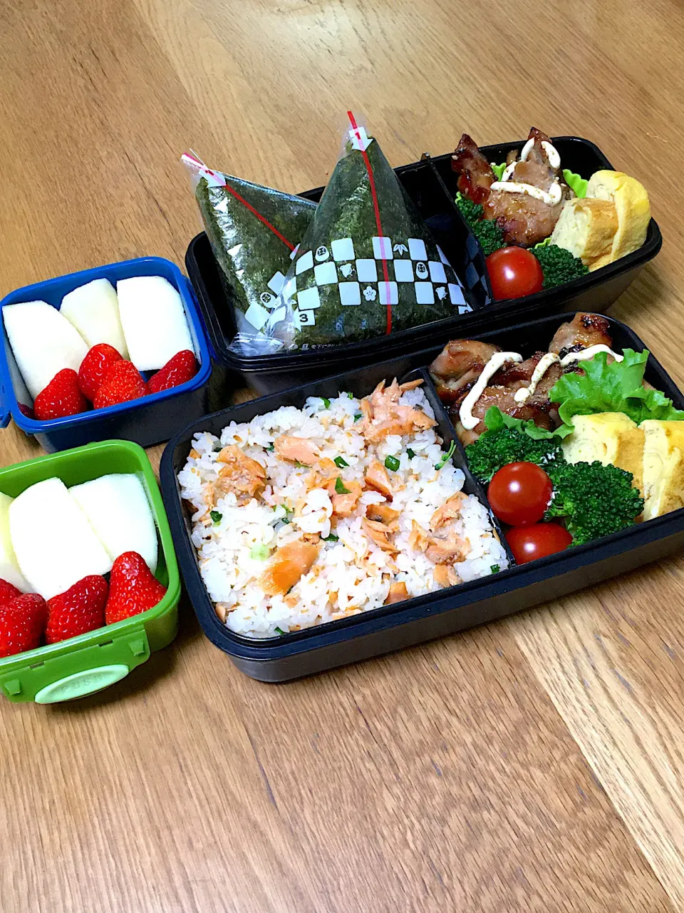 Snapdishの料理写真:遠足のお弁当🍙|ゆさん