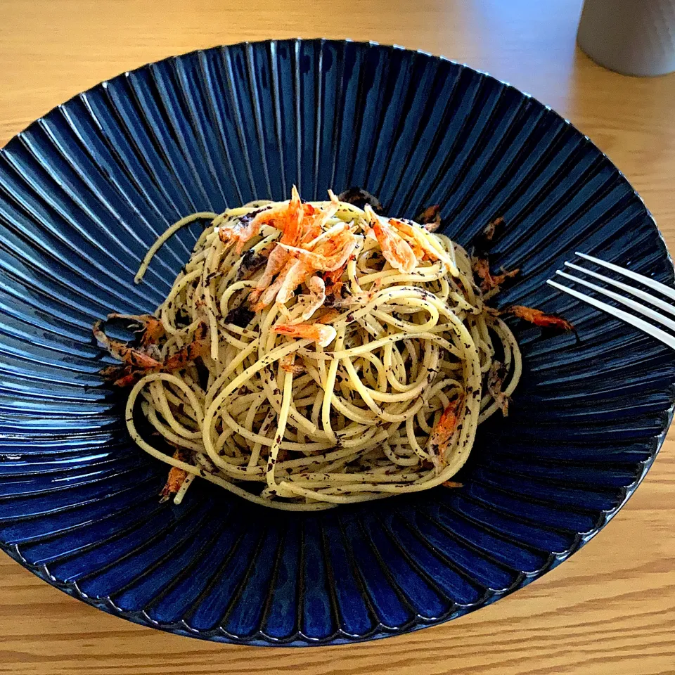 ゆかりと桜エビのパスタでランチ|ツインうさぎさん