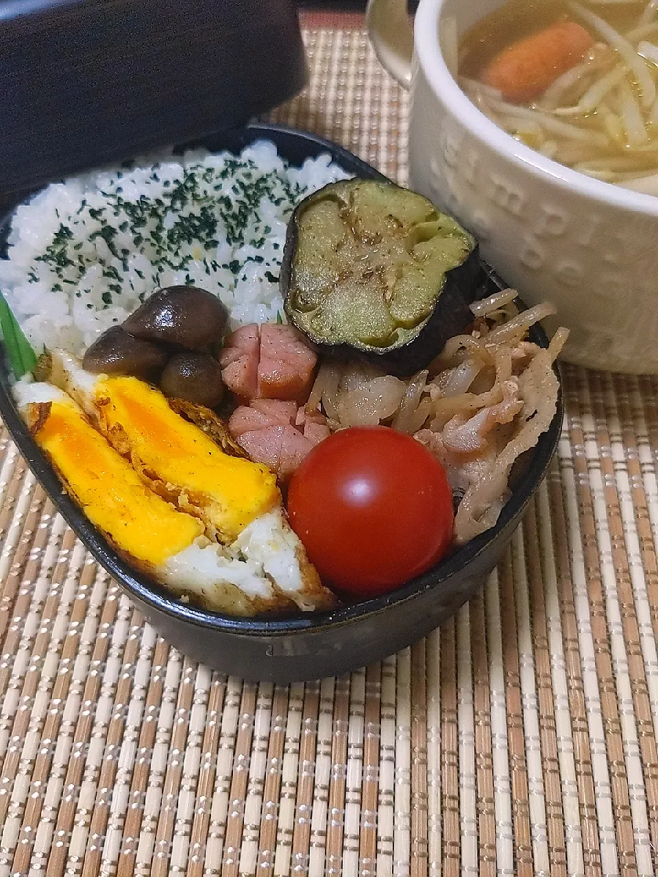 野菜炒め弁当|ぽん⁎⋆*﻿さん