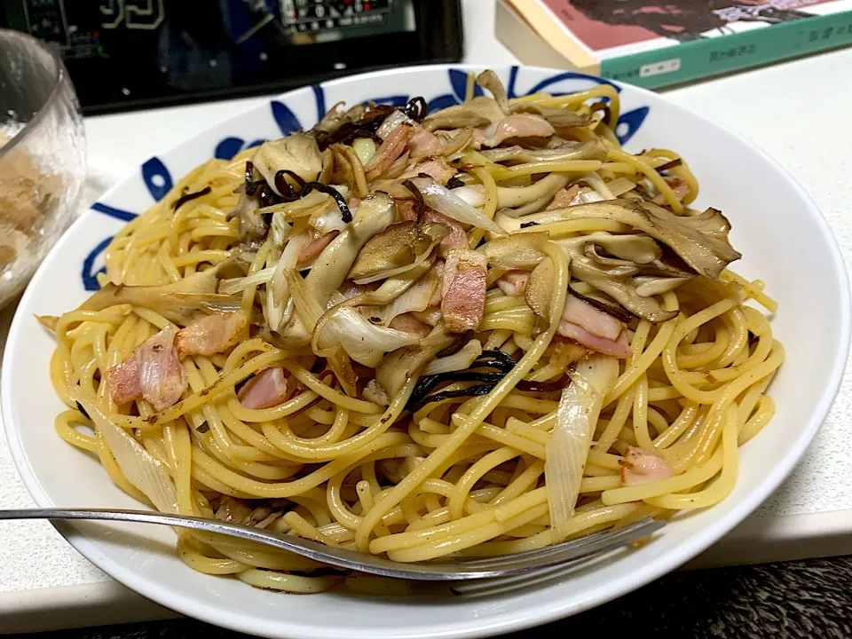 舞茸と塩昆布のパスタ|いぶきさん